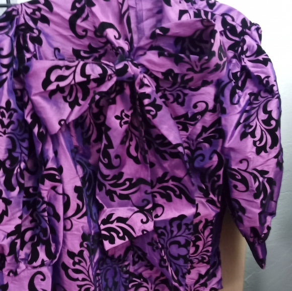 Blouses - Picture 2 of 4